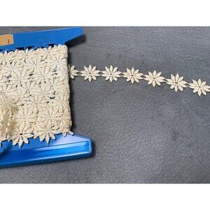 Vintage Novell French Cream Floral Lace Trim 1 Inch Wide 1 Yard Long Delicate Em